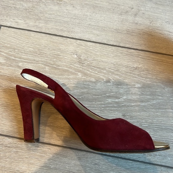 SAKS Fifth Avenue Burgundy Suede Peep Toe Slingback Heel Size 7 - Picture 12 of 12